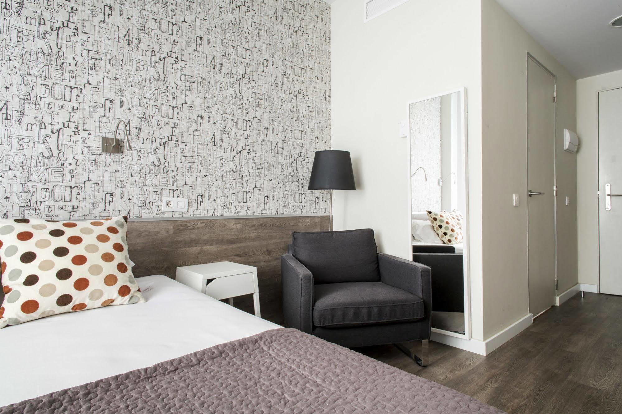 Residencia Universitaria Resa Roberto De Nobili Sant Cugat del Vallès Exteriér fotografie