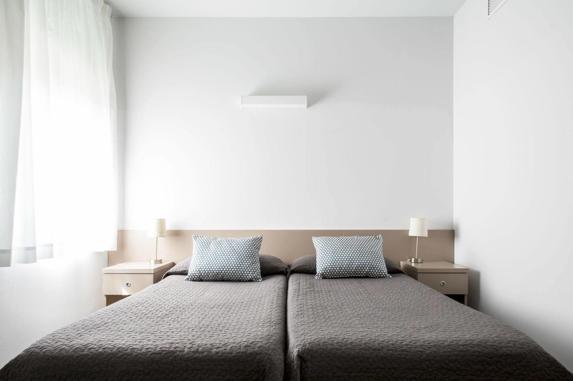 Residencia Universitaria Resa Roberto De Nobili Sant Cugat del Vallès Exteriér fotografie