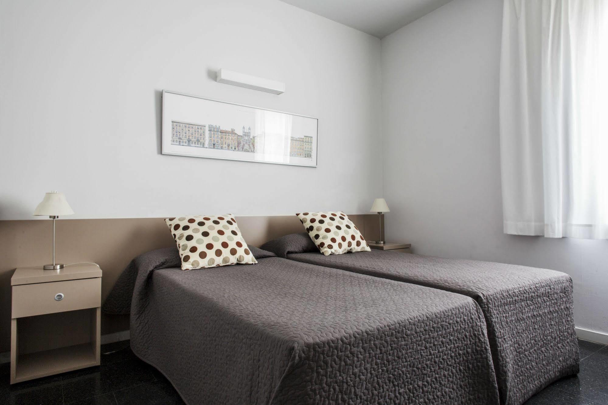 Residencia Universitaria Resa Roberto De Nobili Sant Cugat del Vallès Exteriér fotografie