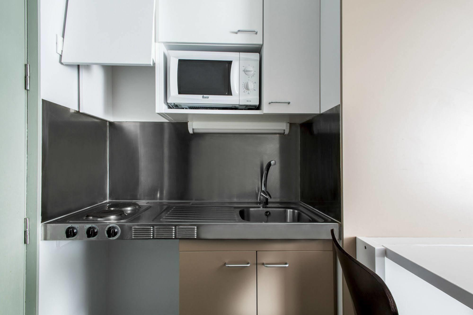 Residencia Universitaria Resa Roberto De Nobili Sant Cugat del Vallès Exteriér fotografie